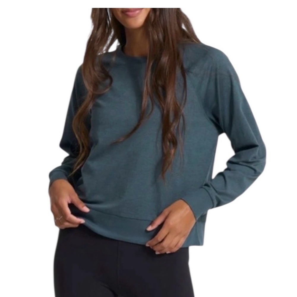 Vuori Long Sleeve Halo Crew - Size Large